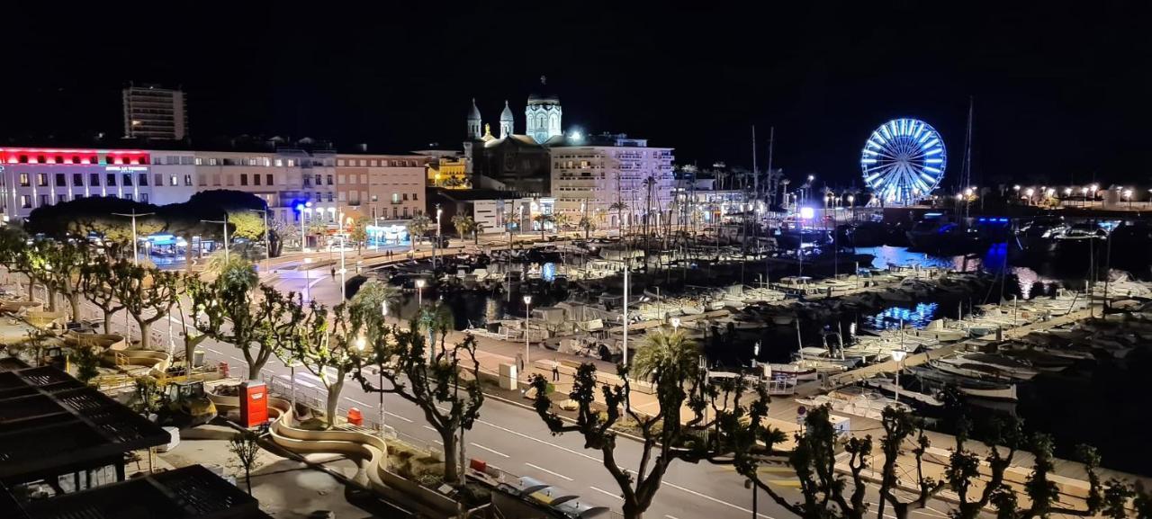 Le Belvedere Du Vieux Port Plages Centre Et Gare A Pied Saint-Raphaël Exteriör bild